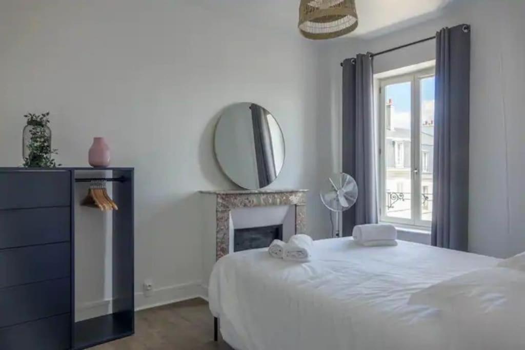 T2 Le Chatelet Apartment Orleans Bagian luar foto